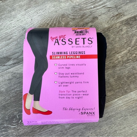 NWT! Spanx Assets Seamless Leggings - Size Medium - Black - Picture 1 of 4